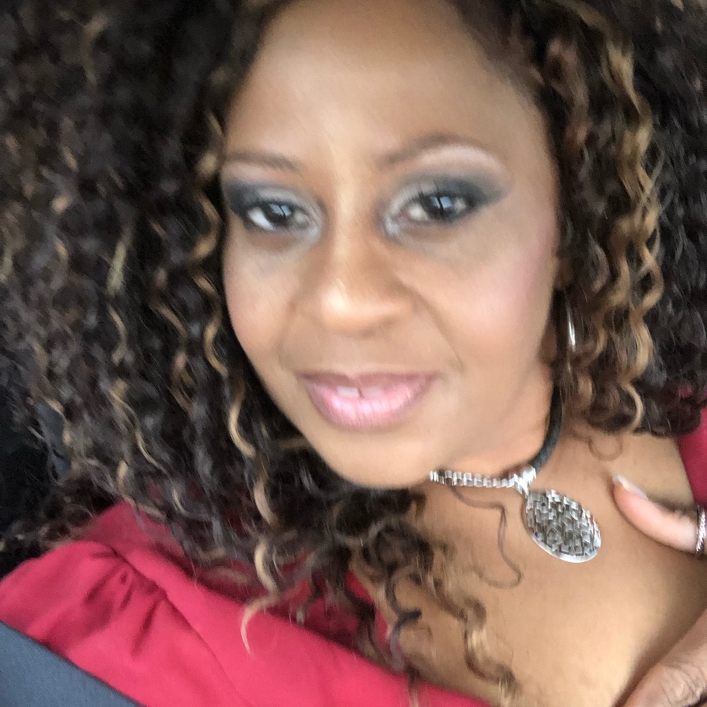 Meet your Posher, Lannis